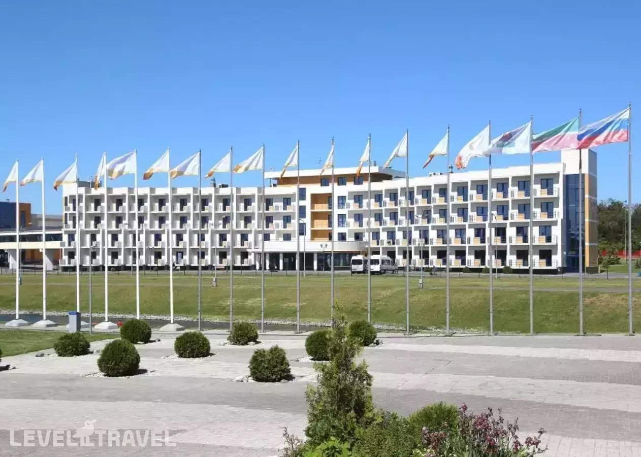 Regatta Hotel (Регата)