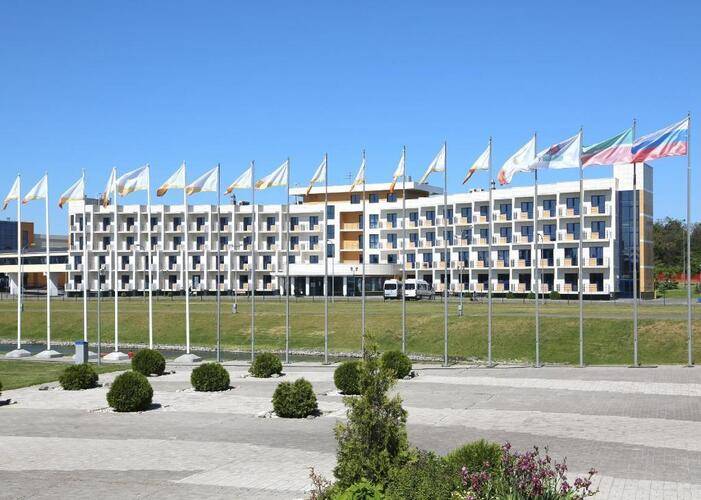 Regatta Hotel (Регата)