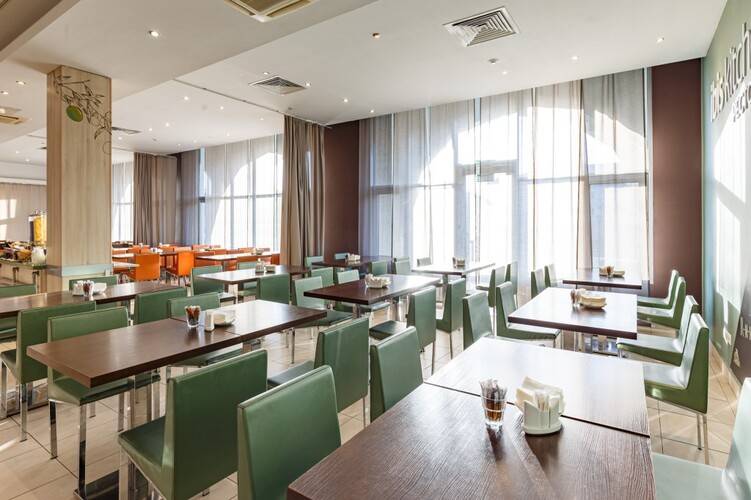 AZIMUT Отель Бауман Казань (Ex. Ibis Kazan Centre)