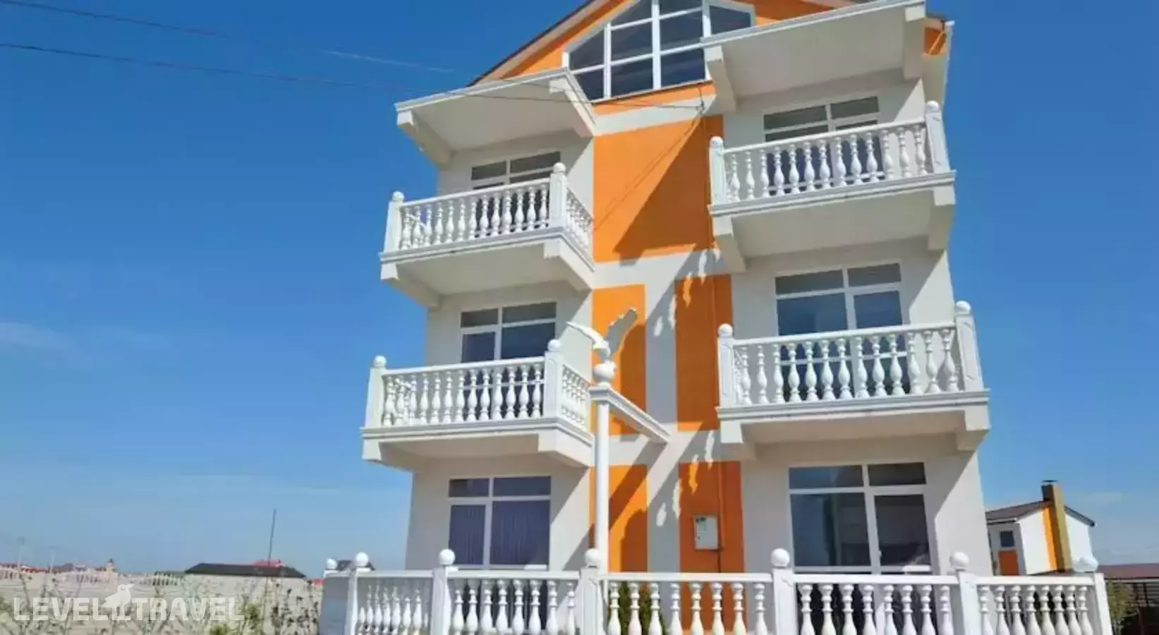 Айлант Отель