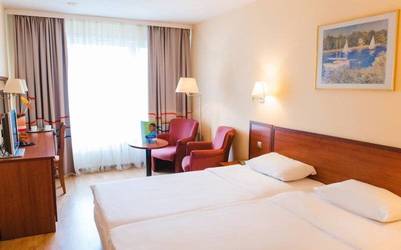 Cosmos Murmansk (Бывш. Park Inn By Radisson Poliarnie Zori)