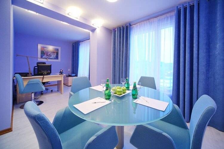 Cosmos Murmansk (Бывш. Park Inn By Radisson Poliarnie Zori)
