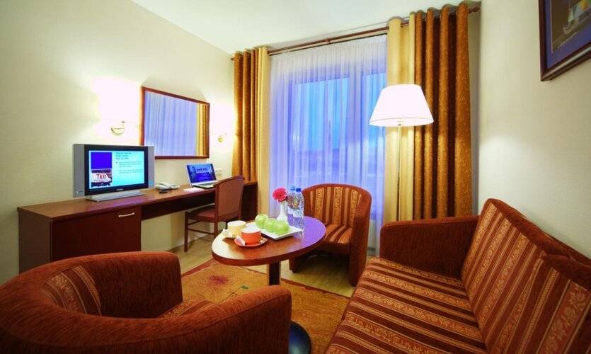 Cosmos Murmansk (Бывш. Park Inn By Radisson Poliarnie Zori)