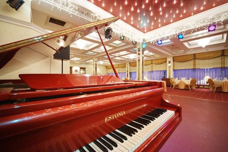Cosmos Murmansk (Бывш. Park Inn By Radisson Poliarnie Zori)