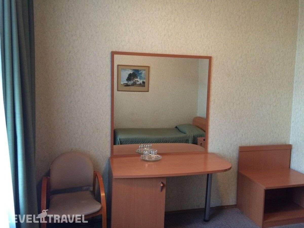 Изображение отеля 8