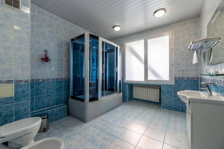 Отель Парус