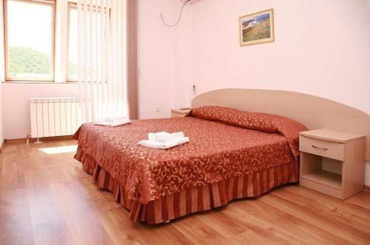 Отель Ларус