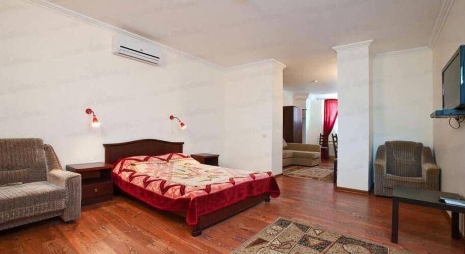 Отель Маркиз