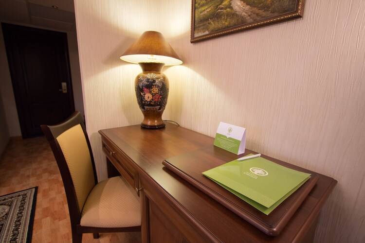 Отель Платан Южный