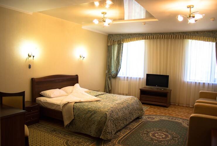 Отель Платан Южный