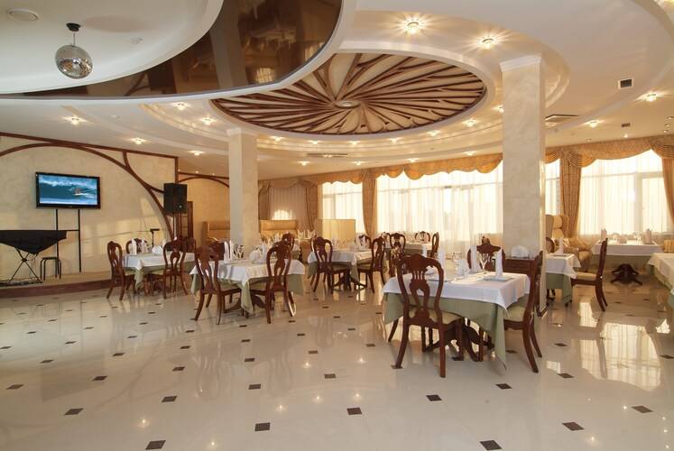 Отель Платан Южный