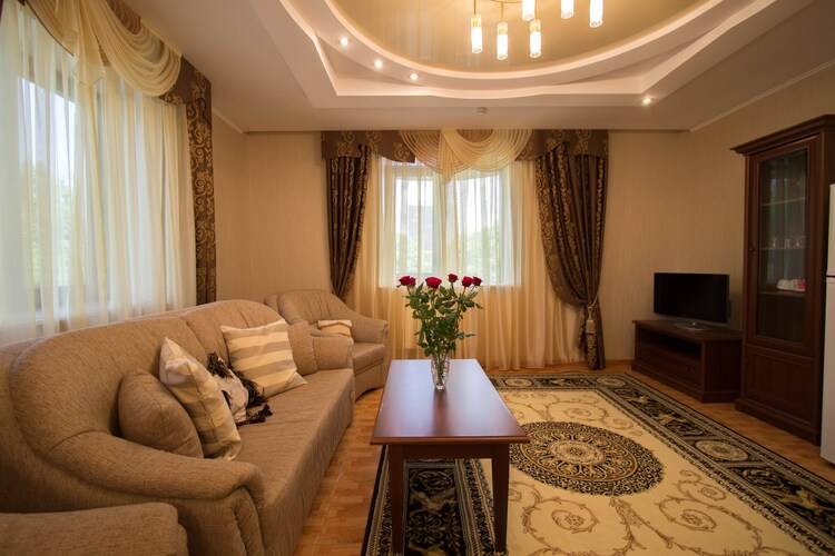 Отель Платан Южный