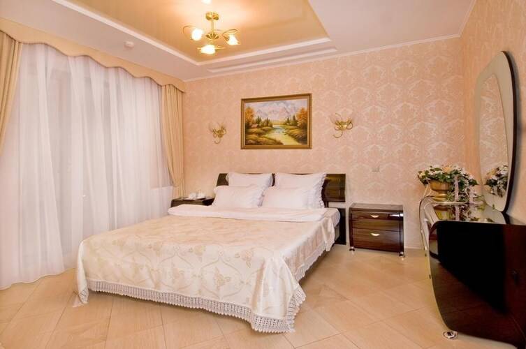 Отель Платан Южный