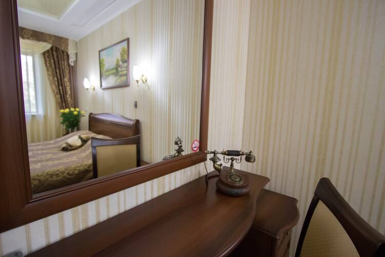 Отель Платан Южный