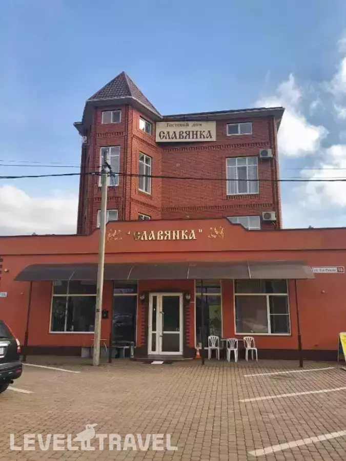 Отель Славянка