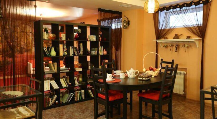 Отель Виват