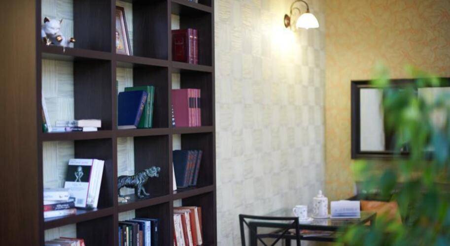 Отель Виват