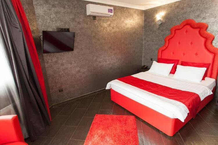 Вилла Lui-Jo (Ex. Вилла Мартон)