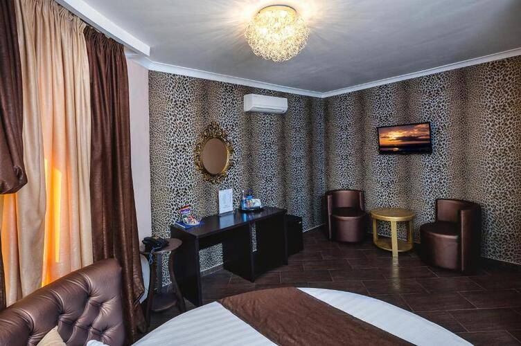 Вилла Lui-Jo (Ex. Вилла Мартон)