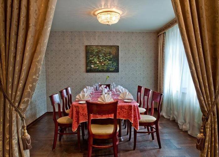 Никола Хаус