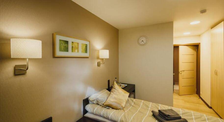 Rooms & Breakfast