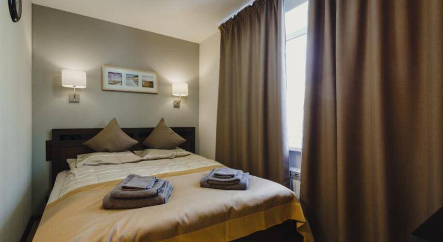 Rooms & Breakfast