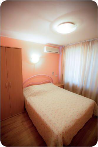 Au Rooms