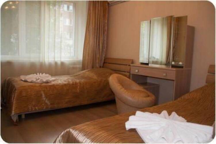 Au Rooms