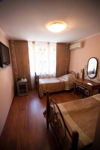 Au Rooms