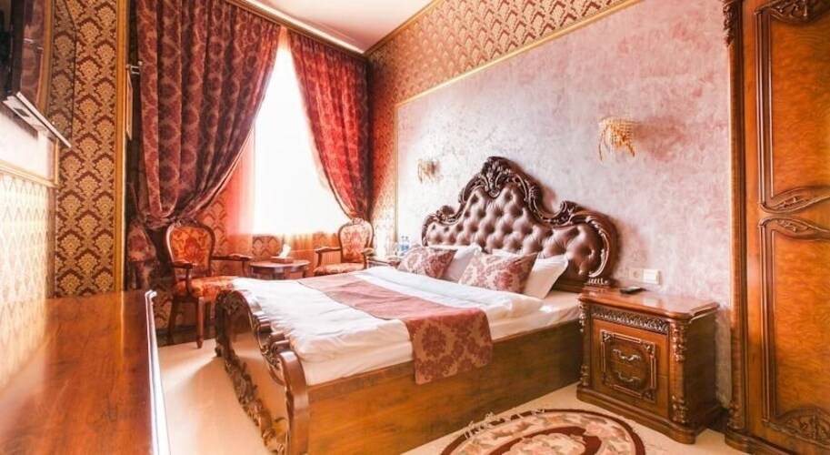 Golden House