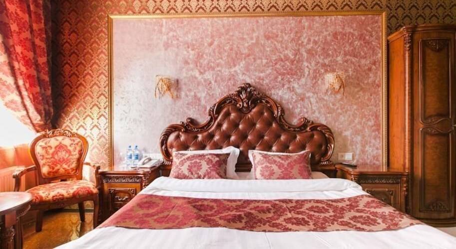 Golden House