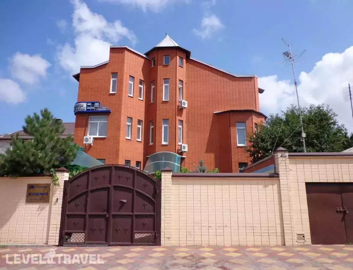 Молодежная