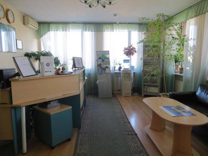 Отель Корона