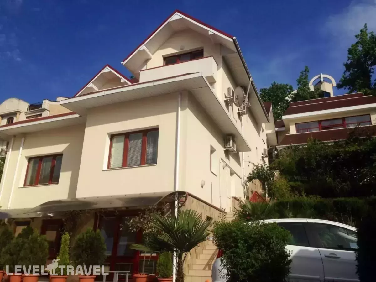 Villa Belveder (Вилла Бельведер)