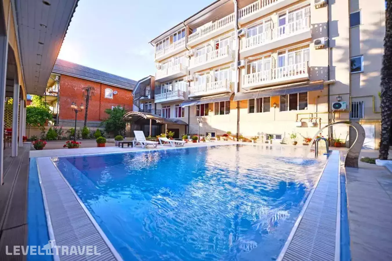 Отель Катран