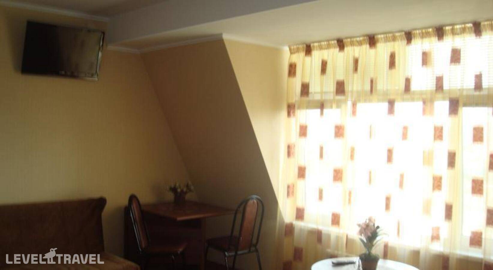Изображение отеля 8