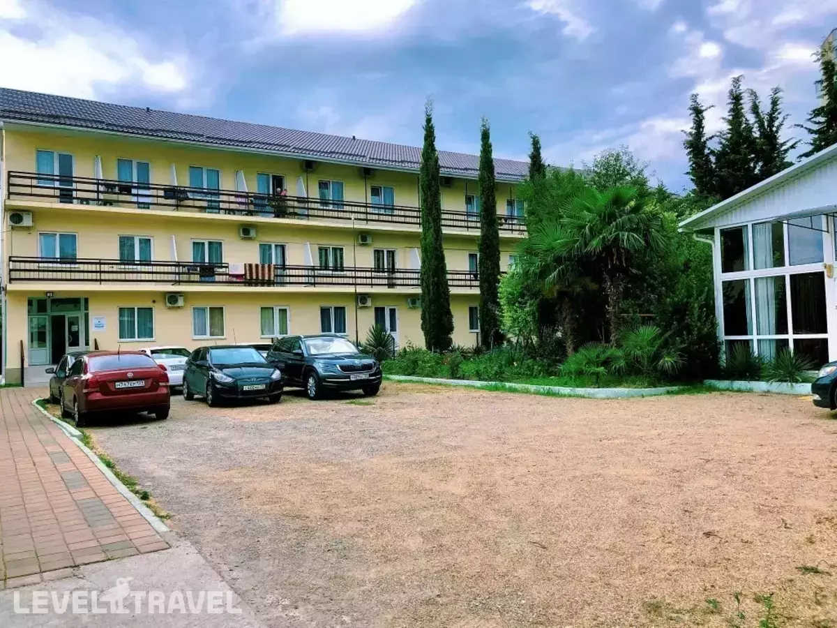 Отель Изумруд