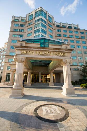Mega Palace Hotel