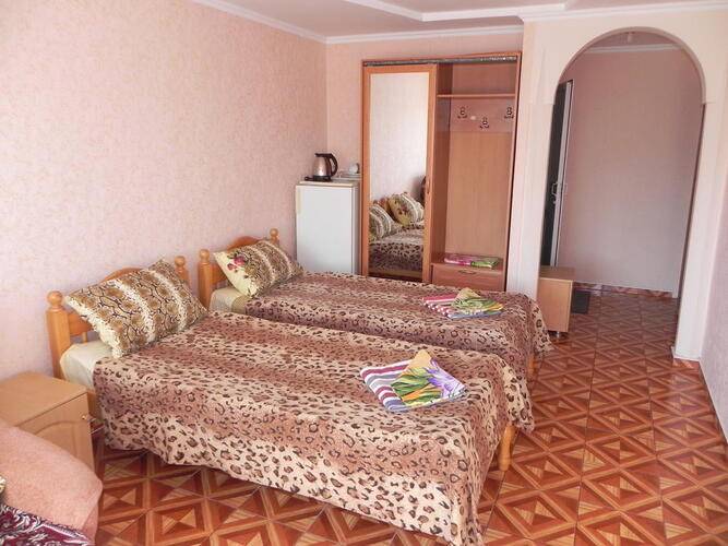 Отель Черноморец