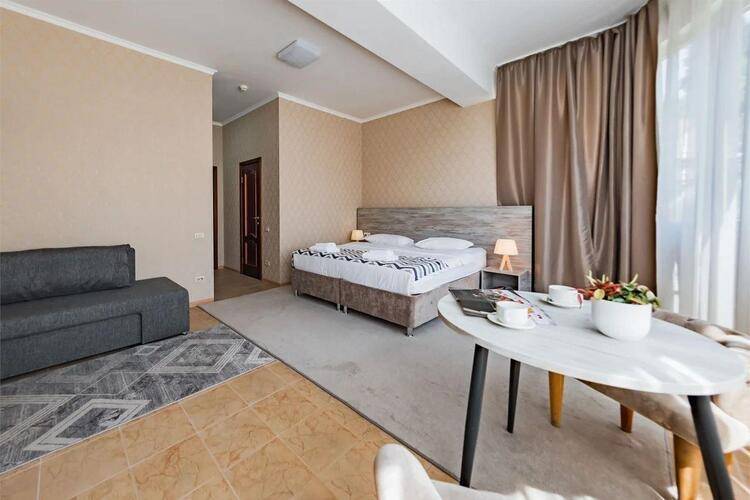 Отель Бергс (Ex.Отель Разин)