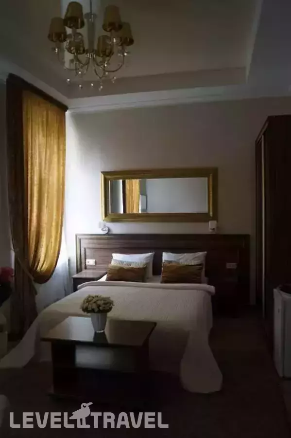 Мини-Отель Счастье На Улице Рубинштейна