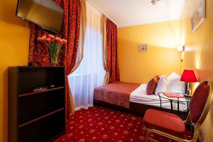 Jenavi Club Hotel