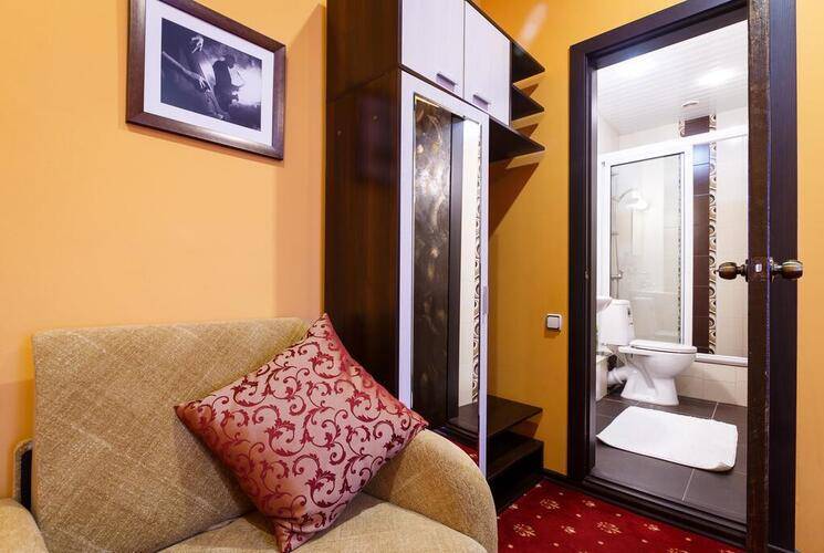 Jenavi Club Hotel