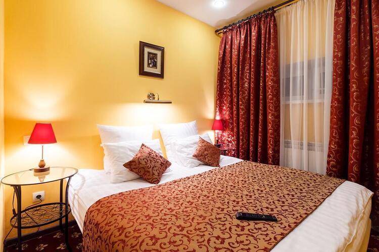 Jenavi Club Hotel