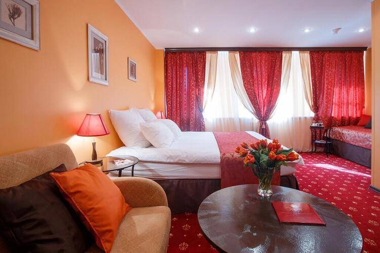 Jenavi Club Hotel