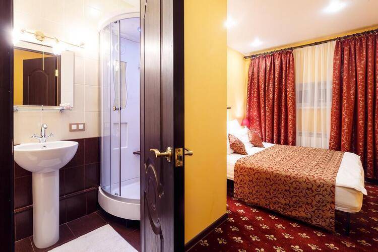 Jenavi Club Hotel