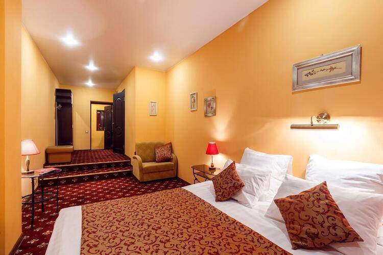 Jenavi Club Hotel