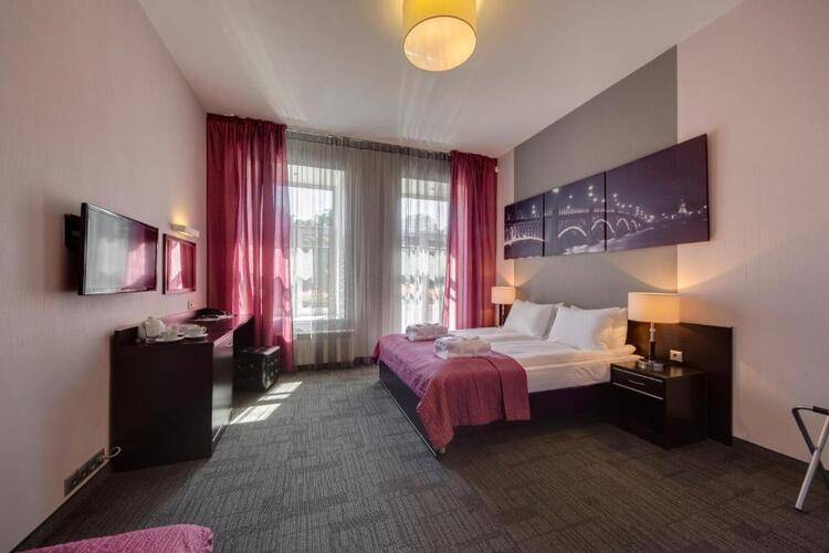 Mary Hotel
