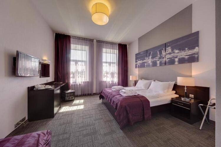 Mary Hotel