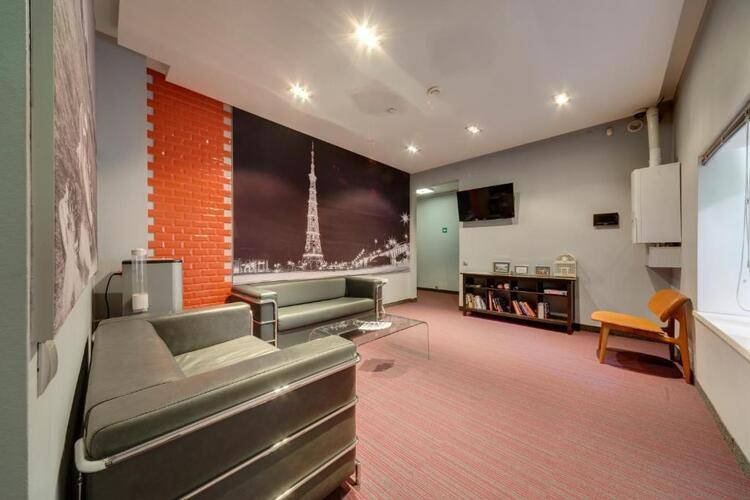 Mary Hotel